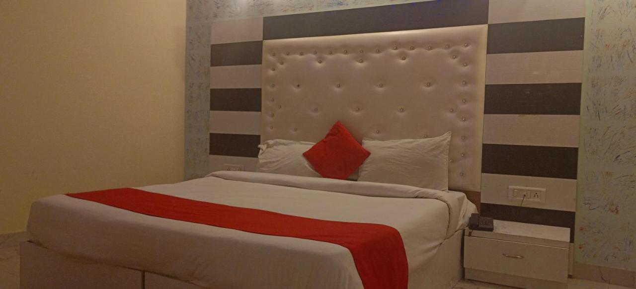 Airport Hotel Prince Palace By Byobhotels Нью-Дели Экстерьер фото